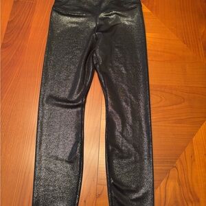 Nike Women Metallic Black Leggings